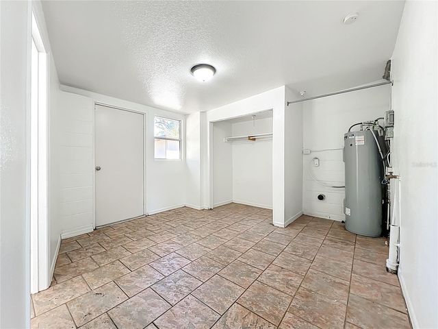 301 E ATWATER AVENUE, Eustis, FL 32726