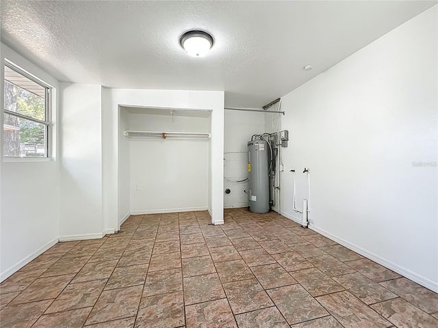 301 E ATWATER AVENUE, Eustis, FL 32726