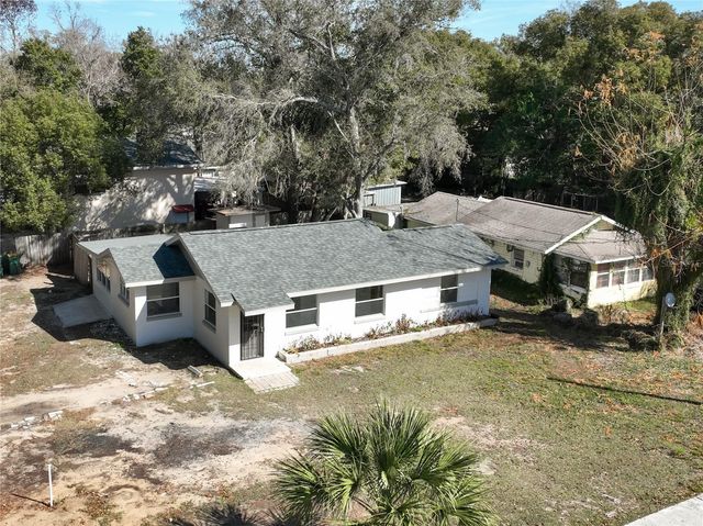 301 E ATWATER AVENUE, Eustis, FL 32726