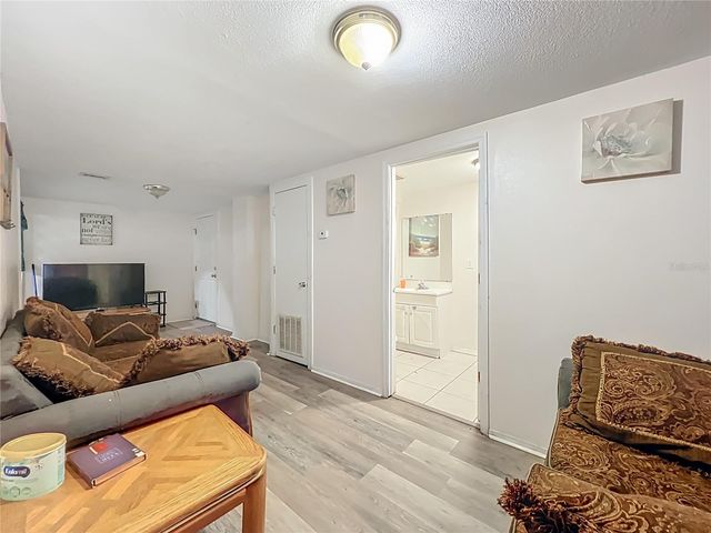 301 E ATWATER AVENUE, Eustis, FL 32726