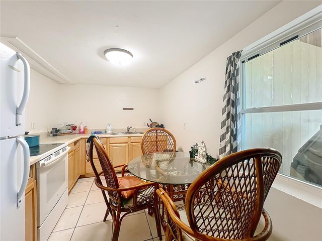 301 E ATWATER AVENUE, Eustis, FL 32726