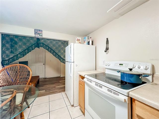 301 E ATWATER AVENUE, Eustis, FL 32726