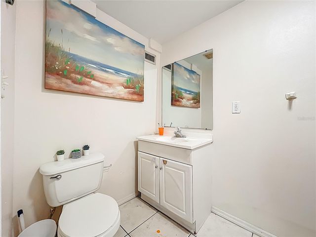 301 E ATWATER AVENUE, Eustis, FL 32726