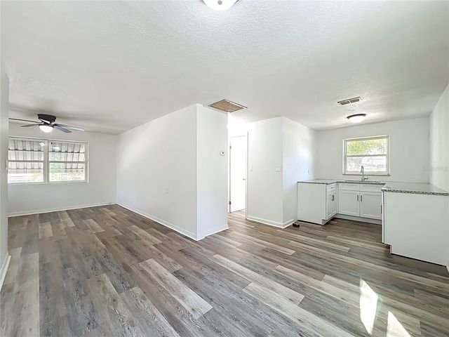 301 E ATWATER AVENUE, Eustis, FL 32726