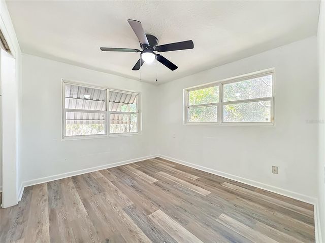 301 E ATWATER AVENUE, Eustis, FL 32726