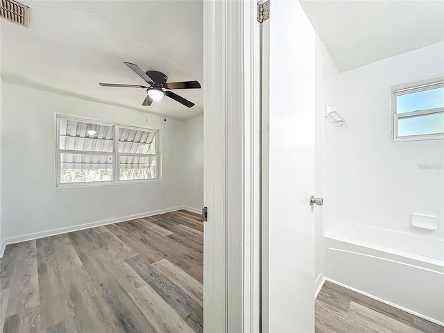 301 E ATWATER AVENUE, Eustis, FL 32726