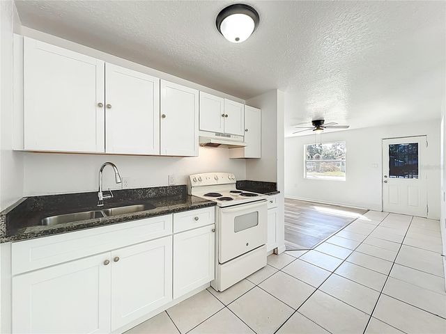 301 E ATWATER AVENUE, Eustis, FL 32726