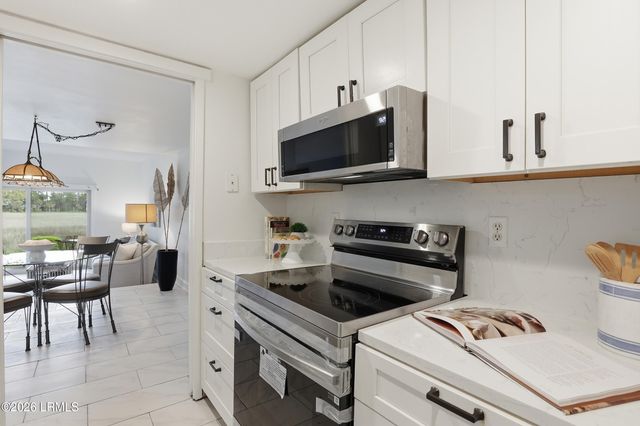 19 Stoney Creek Rd Apt 283, Hilton Head Island, SC 29928