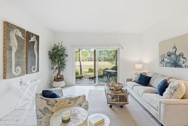 19 Stoney Creek Rd Apt 283, Hilton Head Island, SC 29928