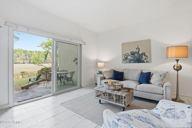 19 Stoney Creek Rd Apt 283, Hilton Head Island, SC 29928