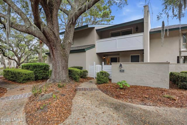 19 Stoney Creek Rd Apt 283, Hilton Head Island, SC 29928