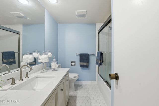 19 Stoney Creek Rd Apt 283, Hilton Head Island, SC 29928