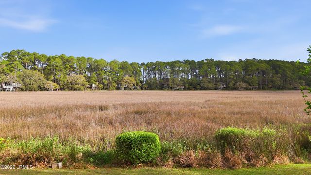 19 Stoney Creek Rd Apt 283, Hilton Head Island, SC 29928