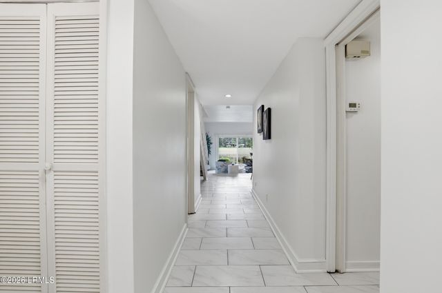 19 Stoney Creek Rd Apt 283, Hilton Head Island, SC 29928