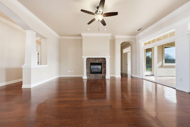 2242 Everest Drive, Redding, CA 96001