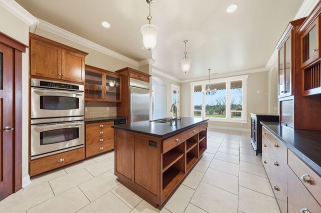 2242 Everest Drive, Redding, CA 96001