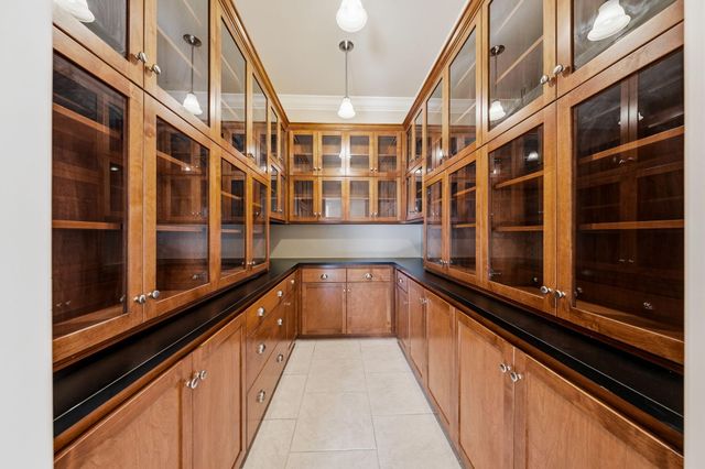 2242 Everest Drive, Redding, CA 96001