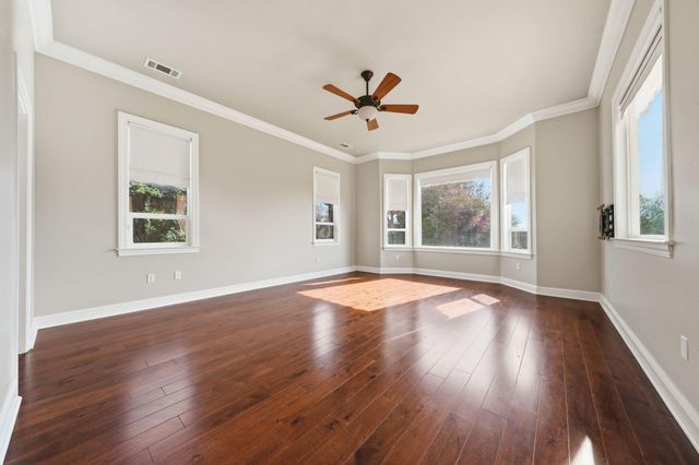 2242 Everest Drive, Redding, CA 96001