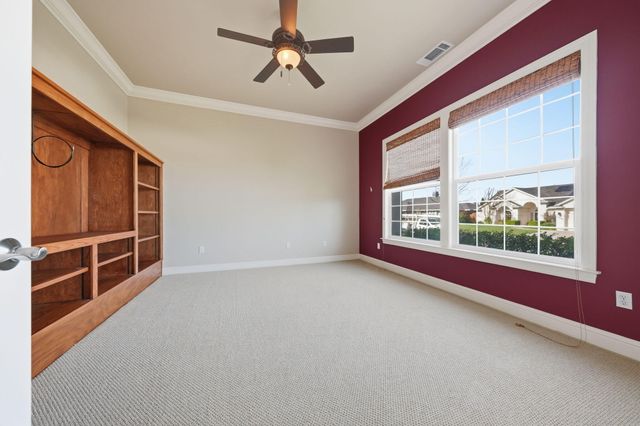 2242 Everest Drive, Redding, CA 96001