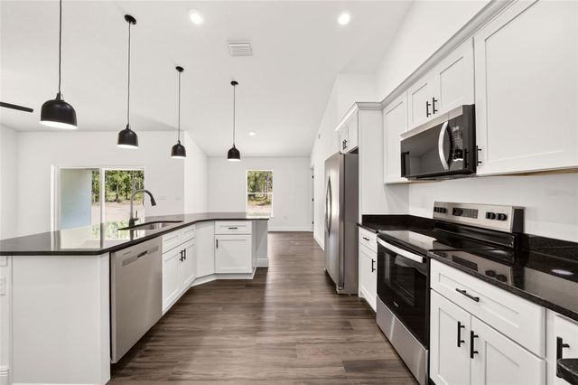 6065 N MATTHEW POINT, Dunnellon, FL 34434