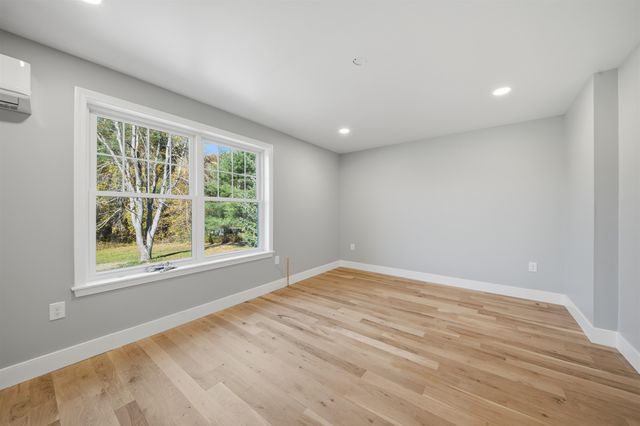 153 Carter Hill Road, Concord, NH 03301
