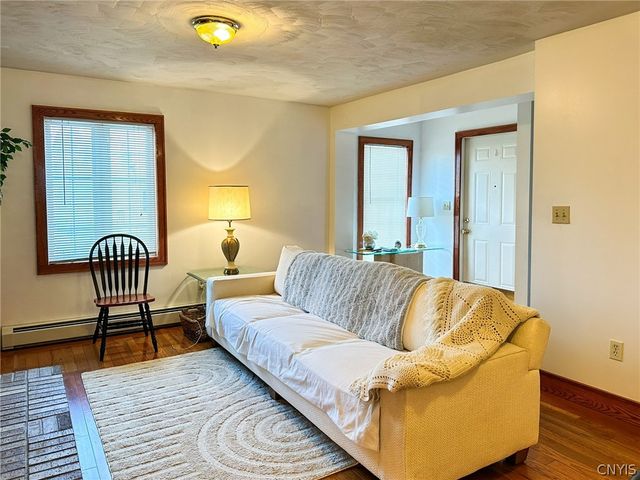 25 Greenman Avenue, Whitestown, NY 13417