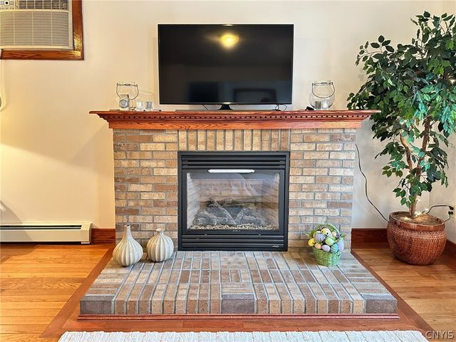 25 Greenman Avenue, Whitestown, NY 13417