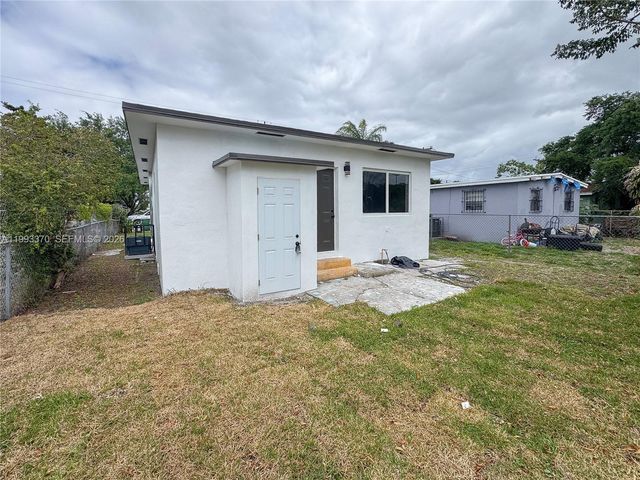 1822 NW 66th Street, Miami, FL 33147