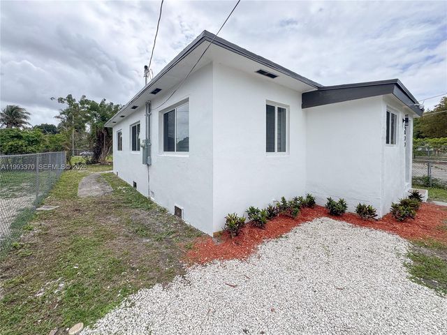 1822 NW 66th Street, Miami, FL 33147