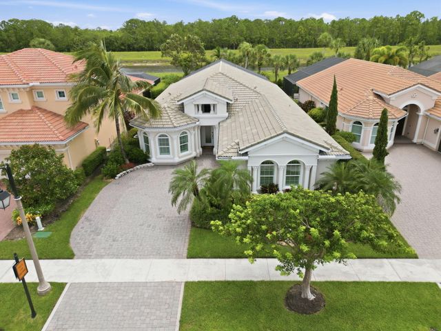 260 Carina Drive, Jupiter, FL 33478