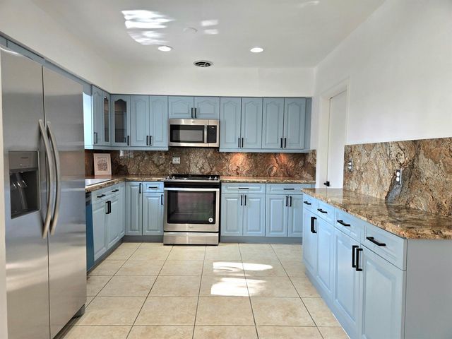 806 N 31st Court, Hollywood, FL 33021