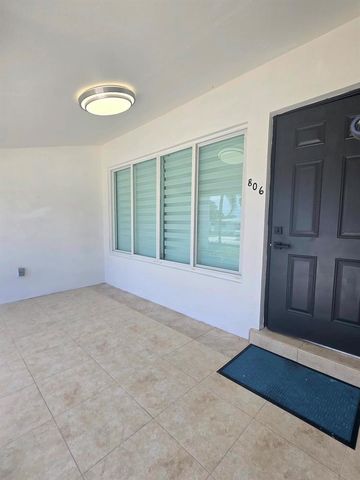 806 N 31st Court, Hollywood, FL 33021