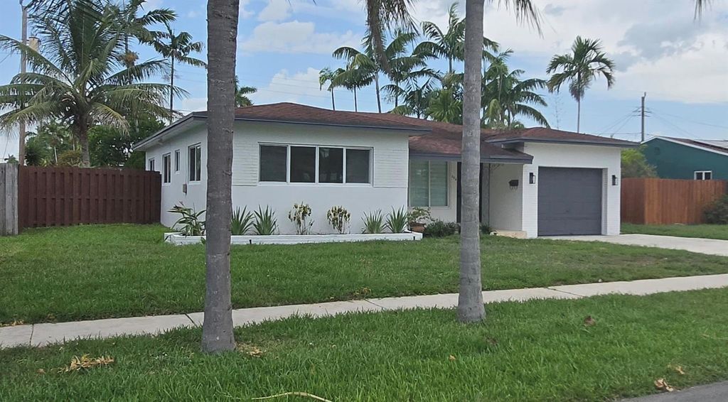 806 N 31st Court, Hollywood, FL 33021