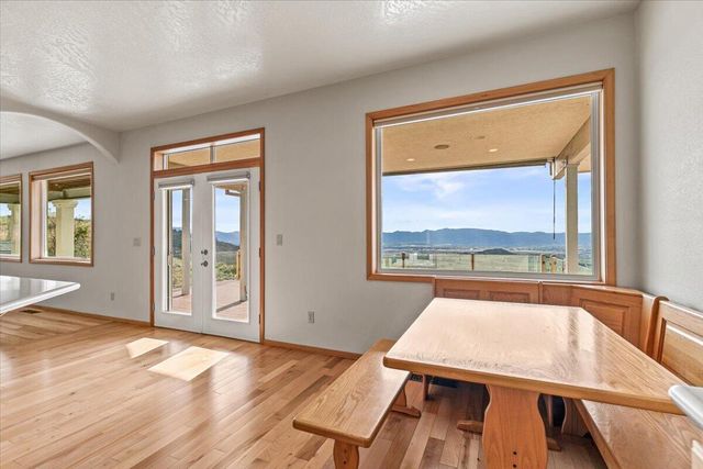 4002 Dry Creek Road, Medford, OR 97504