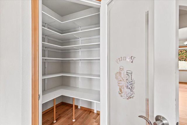 4002 Dry Creek Road, Medford, OR 97504