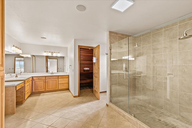 4002 Dry Creek Road, Medford, OR 97504