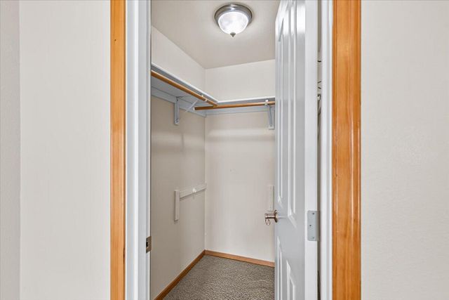 4002 Dry Creek Road, Medford, OR 97504