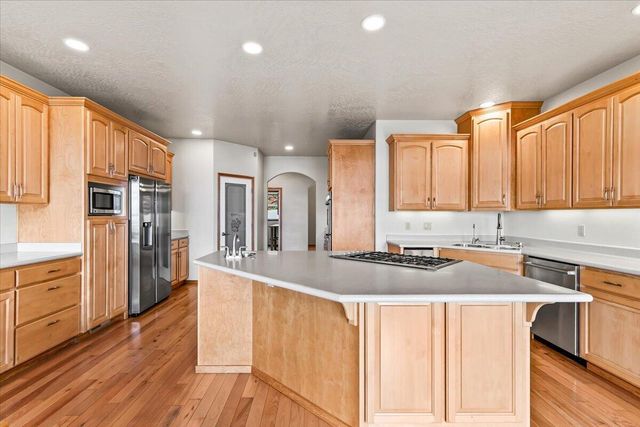 4002 Dry Creek Road, Medford, OR 97504