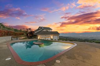 4002 Dry Creek Road, Medford, OR 97504