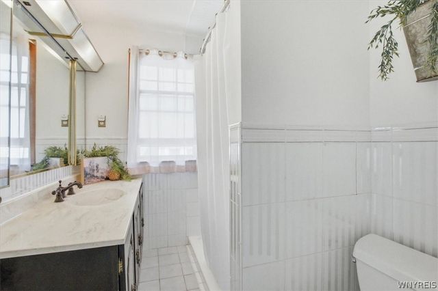 98 Tillinghast Place, Buffalo, NY 14216
