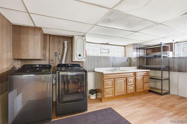 98 Tillinghast Place, Buffalo, NY 14216