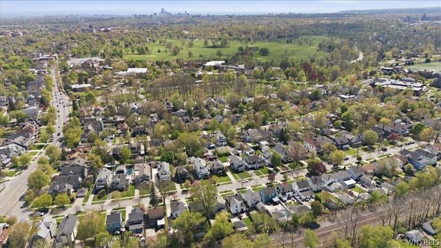 98 Tillinghast Place, Buffalo, NY 14216