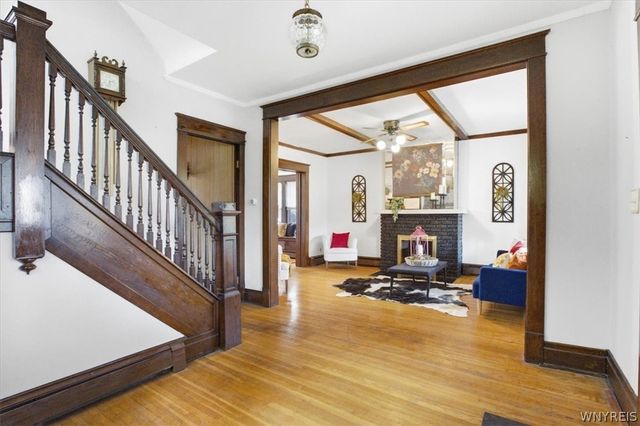 98 Tillinghast Place, Buffalo, NY 14216