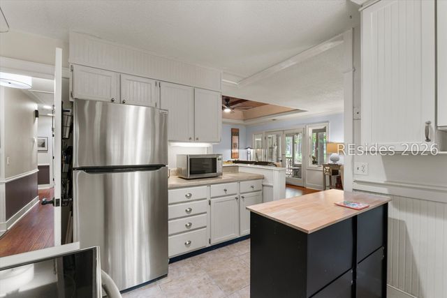 25 Fernwood Ct, Hilton Head Island, SC 29926