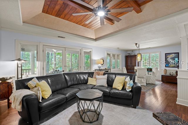 25 Fernwood Ct, Hilton Head Island, SC 29926