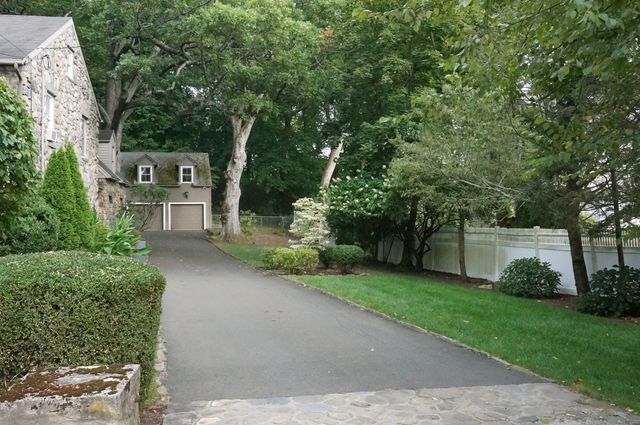 180 Summer Street, New Canaan, CT 06840