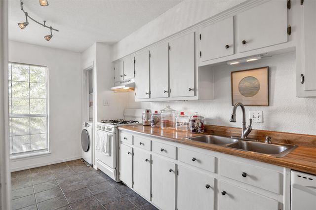 2425 Ashdale DR 47, Austin, TX 78757