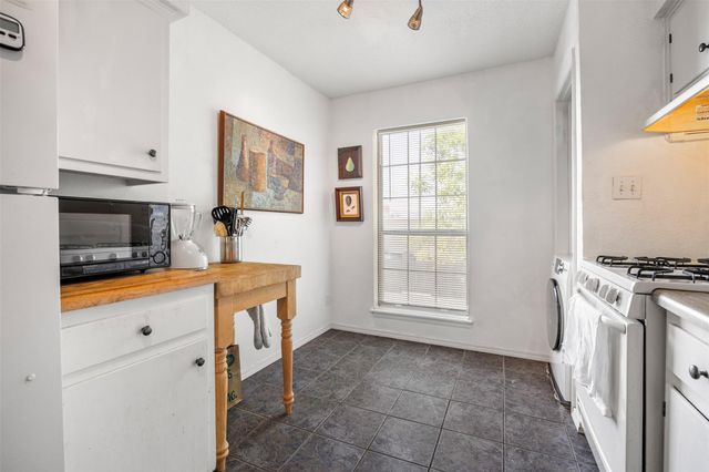 2425 Ashdale DR 47, Austin, TX 78757