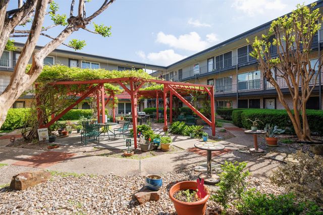 2425 Ashdale DR 47, Austin, TX 78757