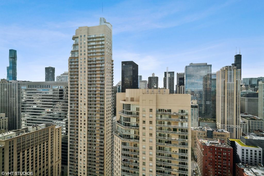 33 W Ontario Street 41ES, Chicago, IL 60654 — photo 2